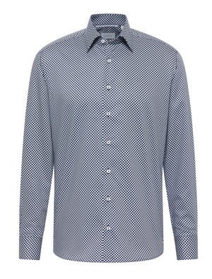 Koszula z długim rękawem, zapinana na guziki, w granatowym kolorze z białym wzorem w diamenty. Posiada kołnierz rozłożony oraz prosty dół. Wykonana z lekkiego materiału.