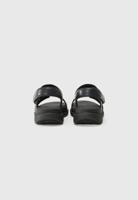 FitFlop Platåsandaler - all black