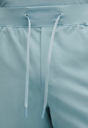 lululemon, ZEROED IN LINERLESS 13CM - Korte sportsbukser - seafoam