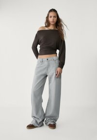 Stradivarius ASYMMETRICAL  - Top dugih rukava - dark brown