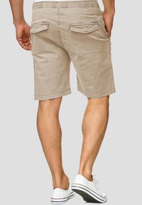 INDICODE JEANS KELOWNA - Shorts - white pepper