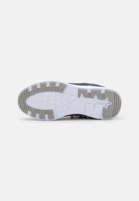 Thumbnail Image 5