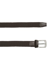 Cinturón elástico trenzado de color marrón oscuro con punta de piel lisa y hebilla rectangular plateada. Superficie texturizada y longitud ajustable.
