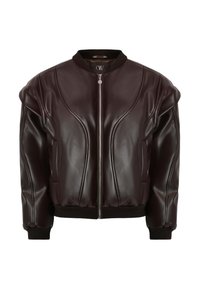 Giacca bomber marrone in finta pelle con colletto a coste, chiusura con zip e pannelli curvi. Presenta polsini e orlo elasticizzati.