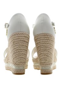 U.S. Polo Assn. AYLIN - Sandály na klínu - tofu