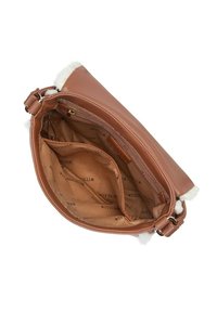 Borsa a tracolla in pelle marrone con un morbido accentuato in pelliccia, chiusura con zip e numerose tasche interne foderate con un tessuto brandizzato.