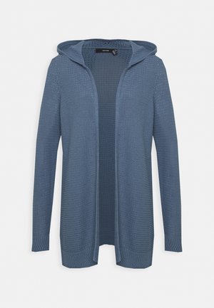 Cardigan bleu ouvert à l'avant, en maille, avec manches longues et capuche, présenté sur un fond blanc uni.