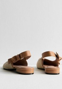 New Look RAFFIA LOOK SLINGBACK FLAT - Slingback ballerina´s - off white