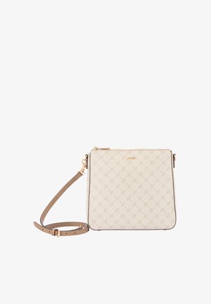 Béžová kabelka přes rameno s jemným monogramem, zlatým zipem a kováním a nastavitelným taupe popruhem.