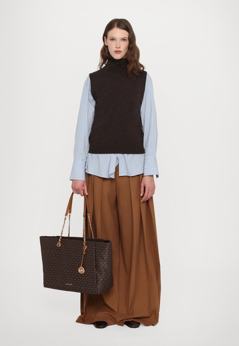 MICHAEL Michael Kors - GEORGIA TOTE - Håndveske - brown/acorn, Forstørre