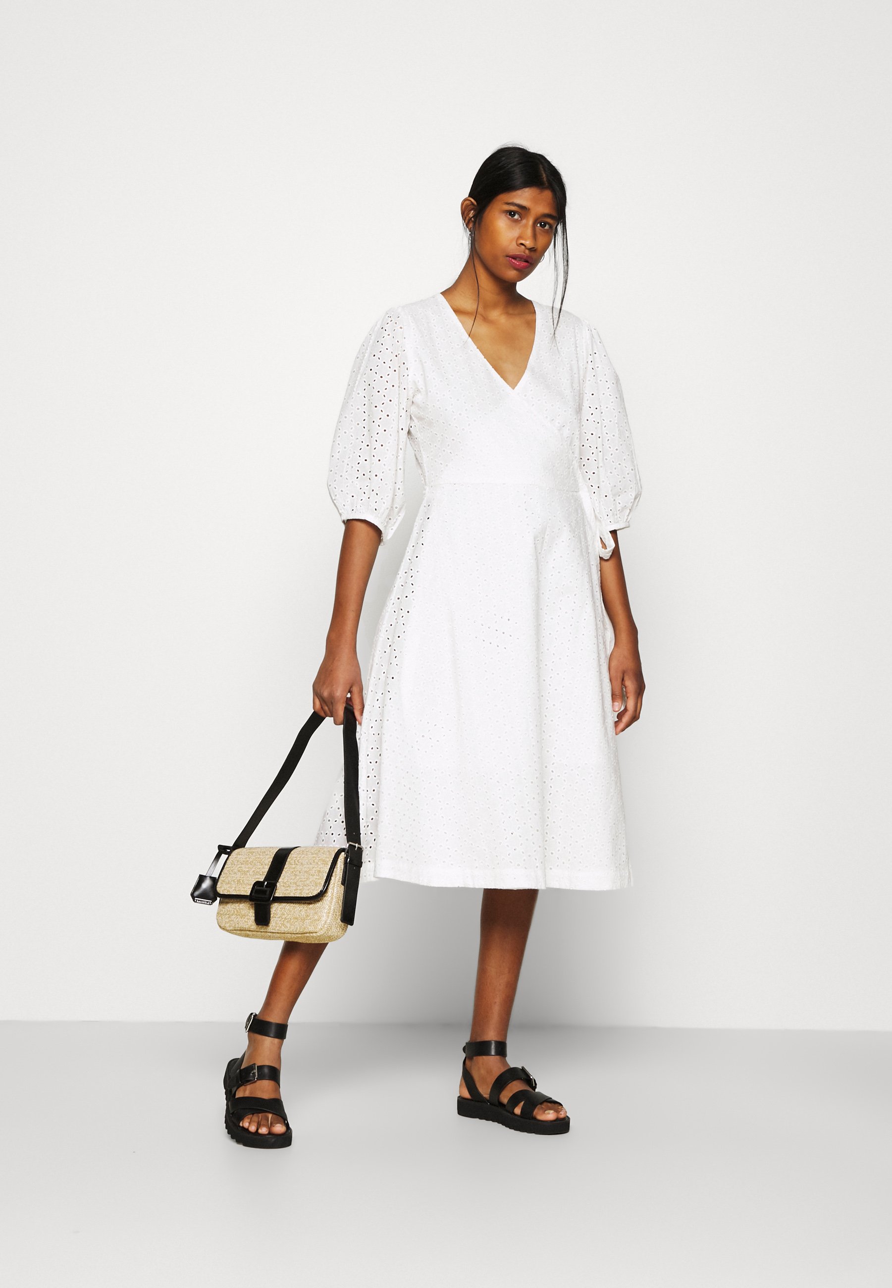 Pepe Jeans NEILA - Vestito estivo - mousse/bianco - Zalando.it