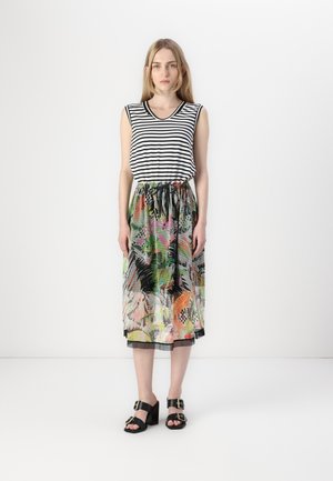 Strickkleid - deep olive green
