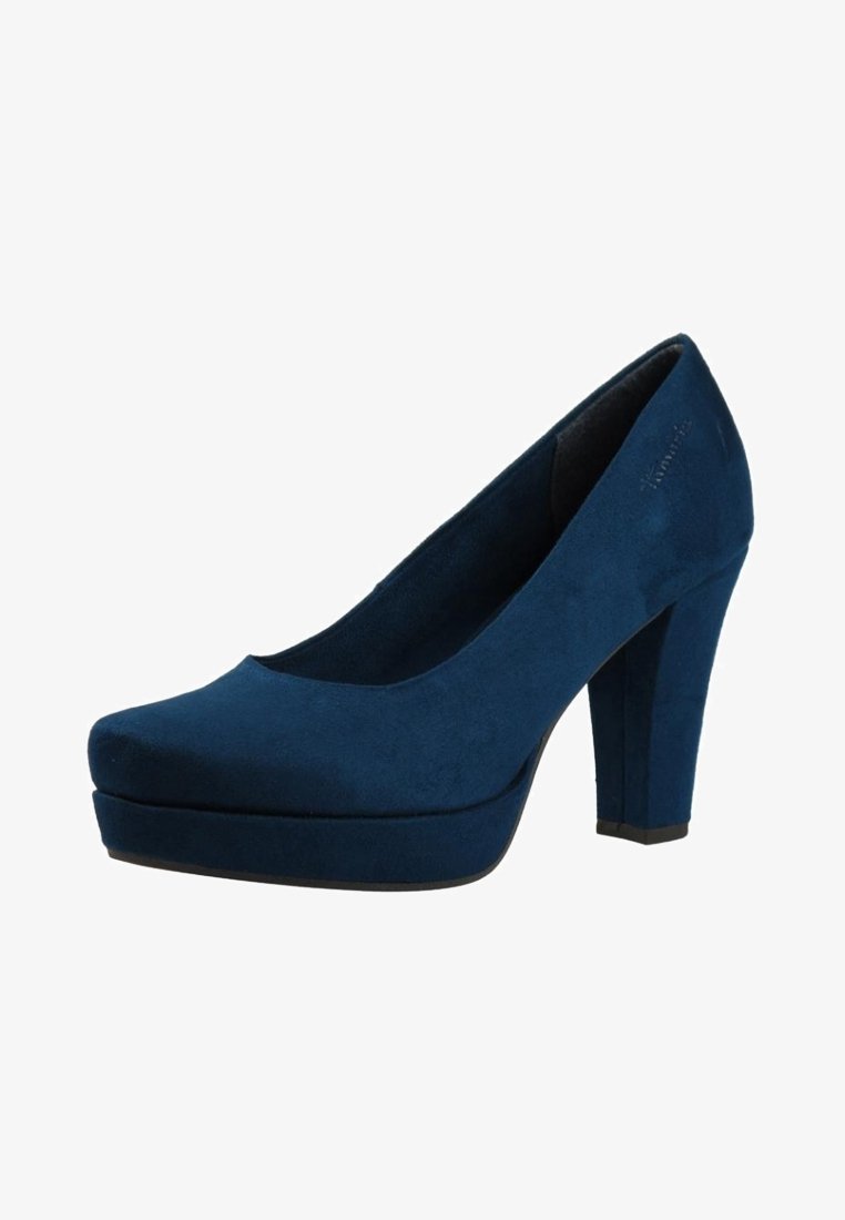 Chaussure à talon haut en daim bleu marine avec un bout rond, une plateforme avant et un talon épais en bloc. Texture lisse sans motifs visibles.