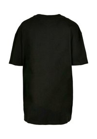 Sort bomulds T-shirt, oversized design, korte ærmer, rund hals, ensfarvet tekstur, ingen mønstre eller synligt hardware.