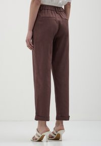 Calliope TINTA  - Pantaloni - marrone