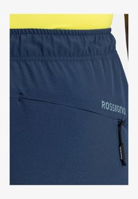 Niewybrane, dark navy