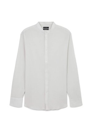 Camicia a maniche lunghe con colletto alto in grigio chiaro. Realizzata in tessuto morbido con chiusura a bottoni sul davanti e maniche con polsini. Design semplice e monocromatico.
