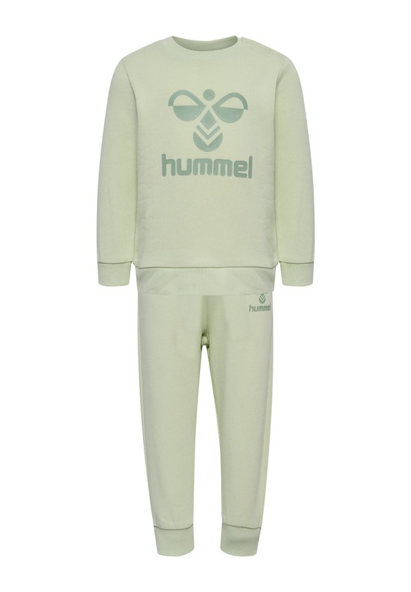 ARINE CREW SET - Trainingsanzug