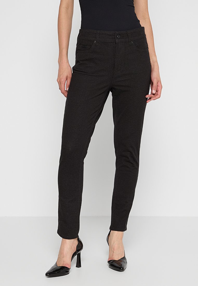 Blugi skinny fit