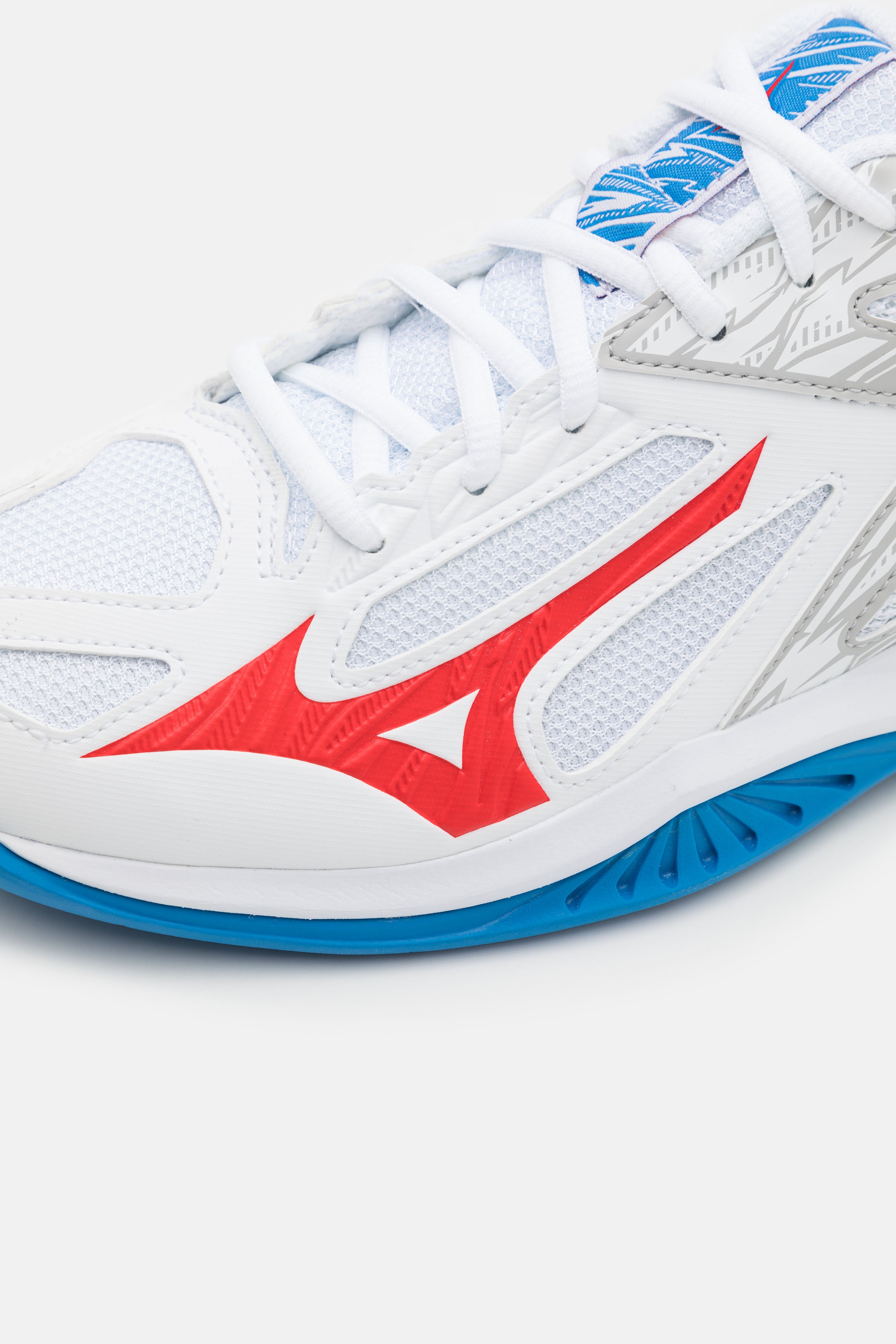mizuno volleyball shoes foot locker