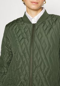 Soyaconcept Vinterfrakke - khaki