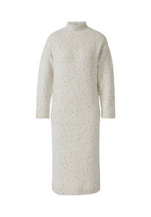 Ilgų rankovių mezgimo suknelė šviesiai kreminės spalvos su dėmėta tekstūra. Suknelė turi aukštą apykaklę ir riebias rankogalius, siūlydama laisvą, tiesią siluetą.