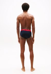 Thumbnail Image 4