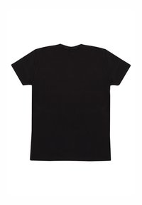 Černé tričko s krátkým rukávem a kulatým výstřihem, vyrobené z hladké bavlněné tkaniny. Minimalistický design bez viditelných log nebo grafik.