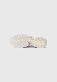 ASICS SportStyle GEL NYC UNISEX - Sportcipő - cream/rose water