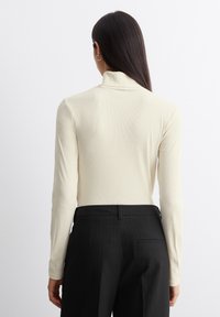 Marc O'Polo DENIM TURTLENECK - Langarmshirt - chalky sand