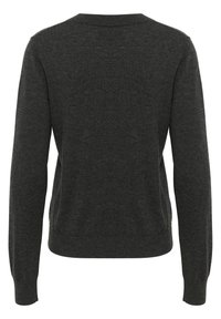 Mørkegrå sweater med lange ærmer, rund halsudskæring og ribbede manchetter. Blød strikket tekstur, sømløs konstruktion og ingen synlige hardware detaljer.