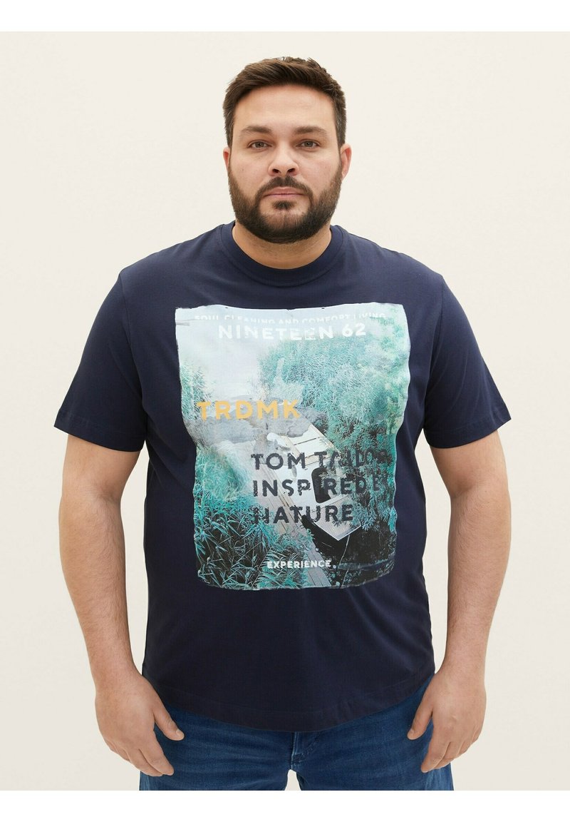 T-Shirt - T-shirt - Tattooed Seagull T-shirt - Captains Blue