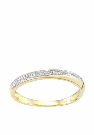 Zlatni prsten s glatkom trakom i srebrnim naglaskom. Na vrhu se nalazi red sjajnih prozirnih kamenčića postavljenih u kanal.