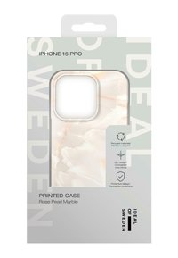 Trykt etui for iPhone 16 Pro i design av rosen perlestein, med en glatt overflate, subtile rosa og hvite nyanser, og beskyttende kanter.