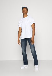 Levi's® 501® ORIGINAL - Calças de ganga de perna direita - blue denim