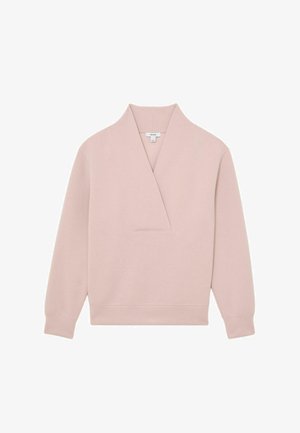 Lyserød langærmet pullover med dyb V-udskæring og bred krave, lavet af et blødt, glat stof.