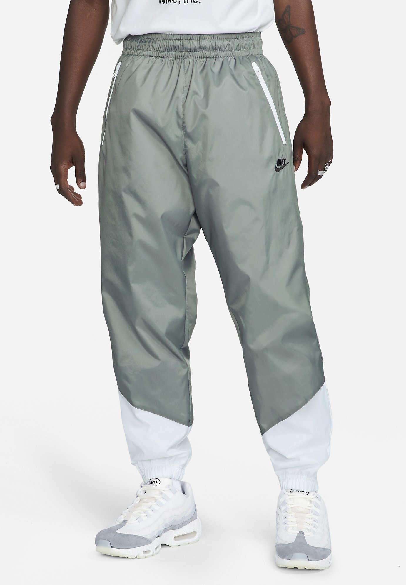 nike swoosh windbreaker pants