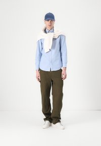 Thumbnail Image 3