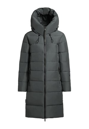 Abrigo acolchado en gris oscuro, con un alto cuello, cierre de cremallera frontal y bolsillos laterales con detalles de cordón. Textura suave y acolchada.