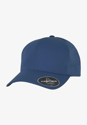 Mørkeblå kasket lavet af glat stof, med en buet skygge og Flexfit Delta-mærke. Designet inkluderer subtile syninger for struktur.