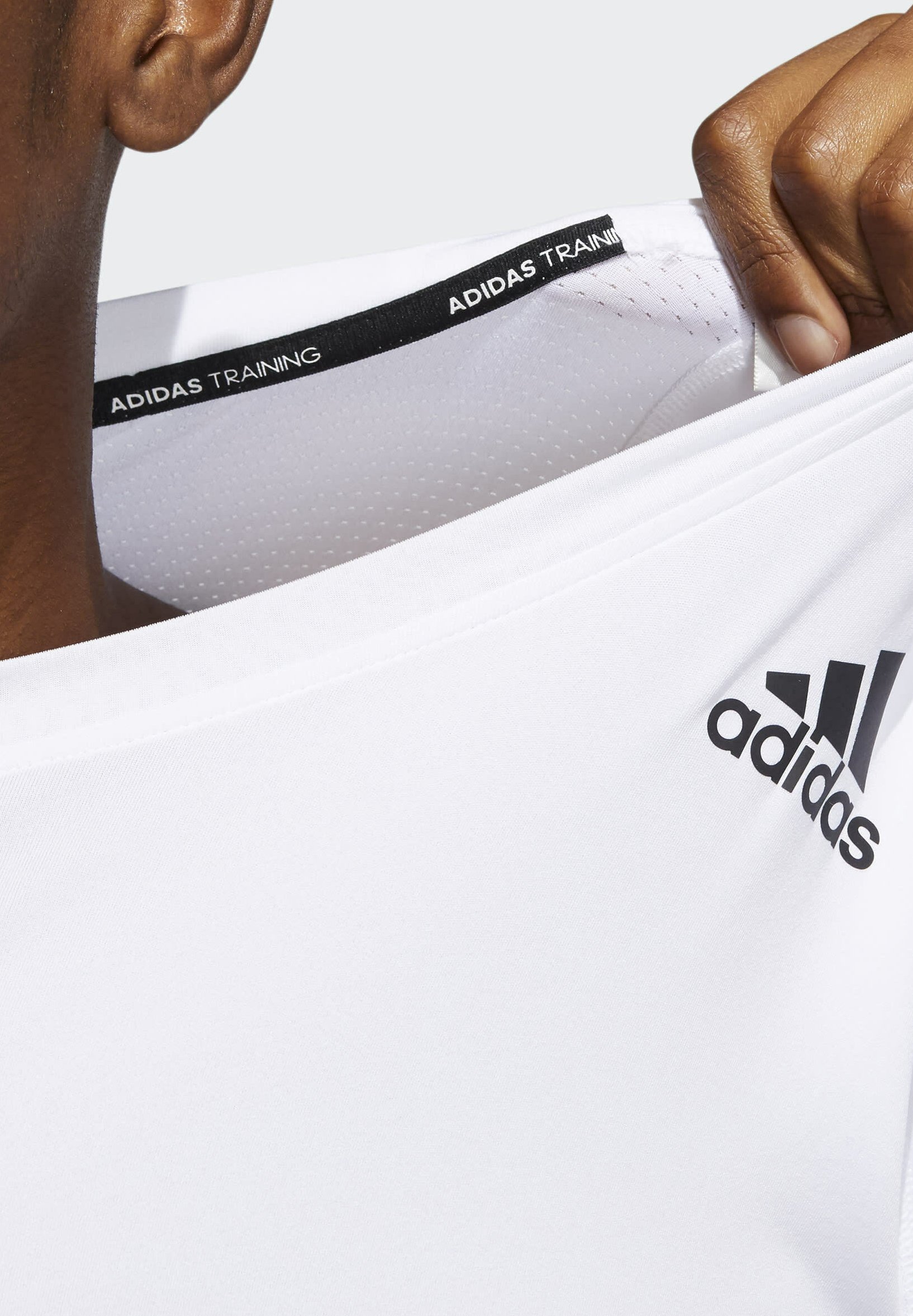 camiseta adidas compression