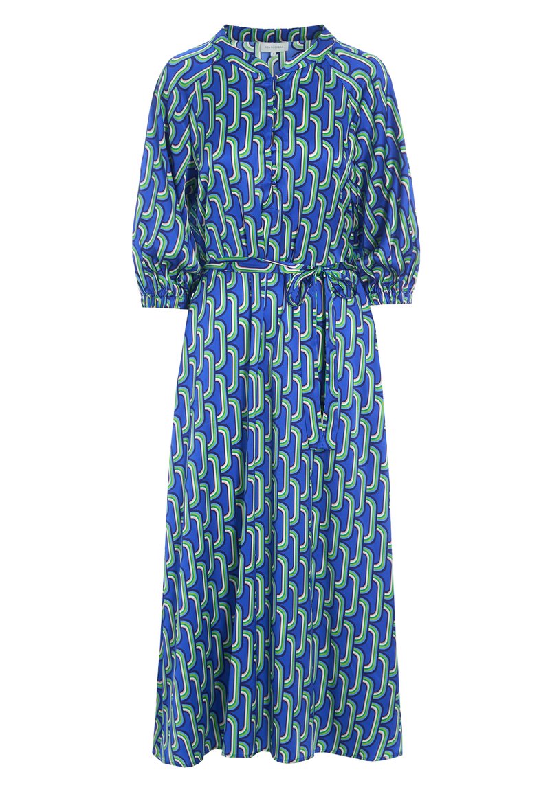 Duga haljina od plave tkanine s geometrijskim zelenim uzorkom, dugmadi na prednjem dijelu, elastičnim balon rukavima i odgovarajućim remenom u struku.