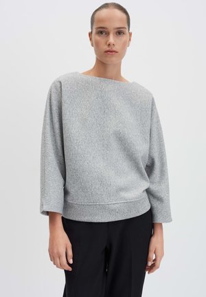 Sweater - hazy fog melange