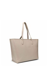 Borsa tote in finta pelle beige con due manici, forma rettangolare, texture liscia e design minimalista, senza hardware visibile o motivi.