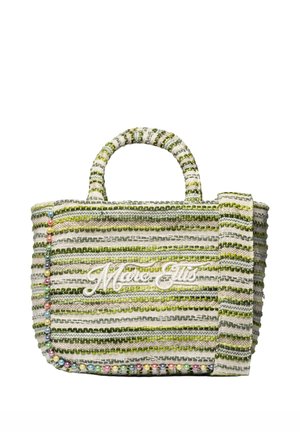Piccola borsa intrecciata con strisce verdi e crema, perline multicolori lungo i bordi e manico superiore.
