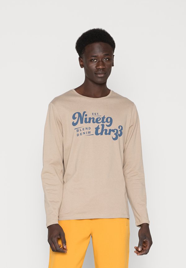 Long sleeved top - crockery