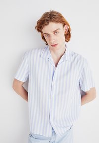Selected Homme SLHRELAXSUN SHIRT RESORT - Marškiniai - cashmere blue