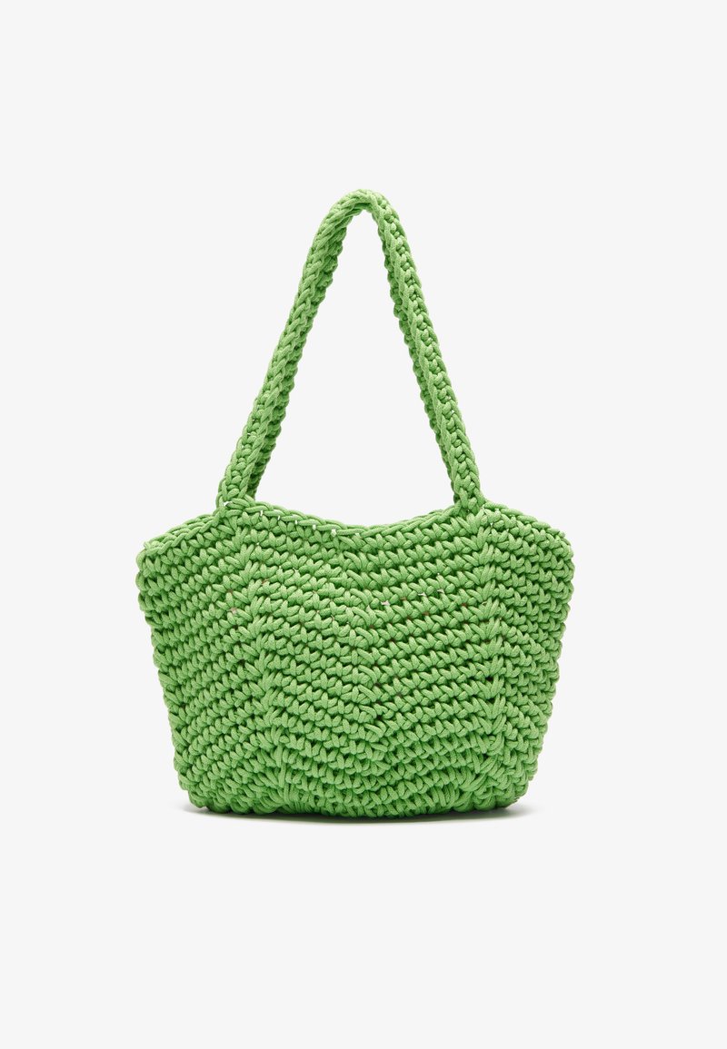 Grønn strikket totebag med en teksturert overflate, med to robuste håndtak og åpen toppdesign. Ideell for uformell bruk.