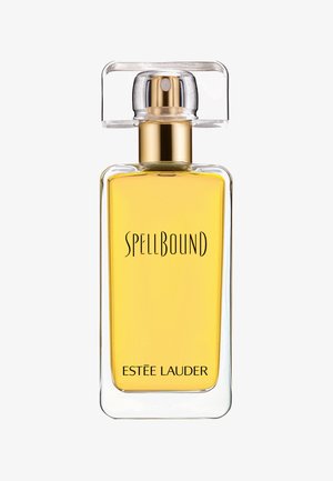 Klarer Glasparfümflakon in rechteckiger Form, mit goldenen Akzenten, gelblichem Inhalt und dem Text "SPELLBOUND" sowie "ESTEE LAUDER", der auf der Vorderseite aufgedruckt ist.