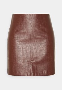 Mini kjol i djup bordeaux med krokodilpr präglad konstläder, som har en mjuk yta och en slank design med en åtsittande silhuett.